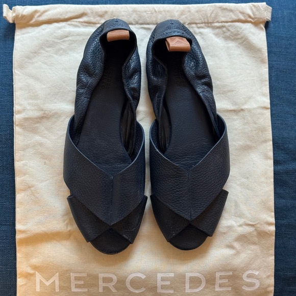 Mercedes Castillo Amaia Pebbled Leather Open-toe Flats (Navy Blue - Size 9/39) - Picture 2 of 8